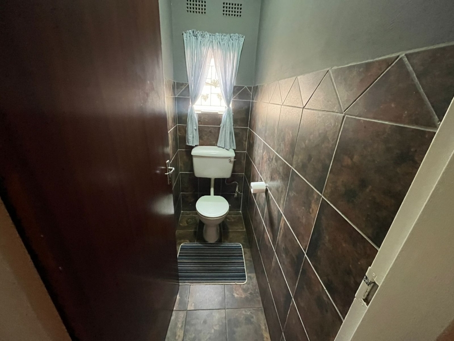 4 Bedroom Property for Sale in Protea Park North West